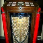 Seeburg Trashcan
20 Selection
78 RPM